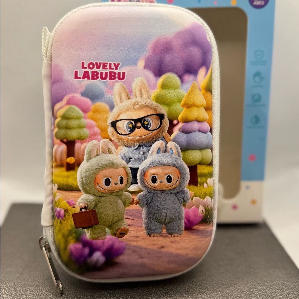💸 5 for $50 Lovely Labubu and Friends Makeup Case - Picture 3 of 7